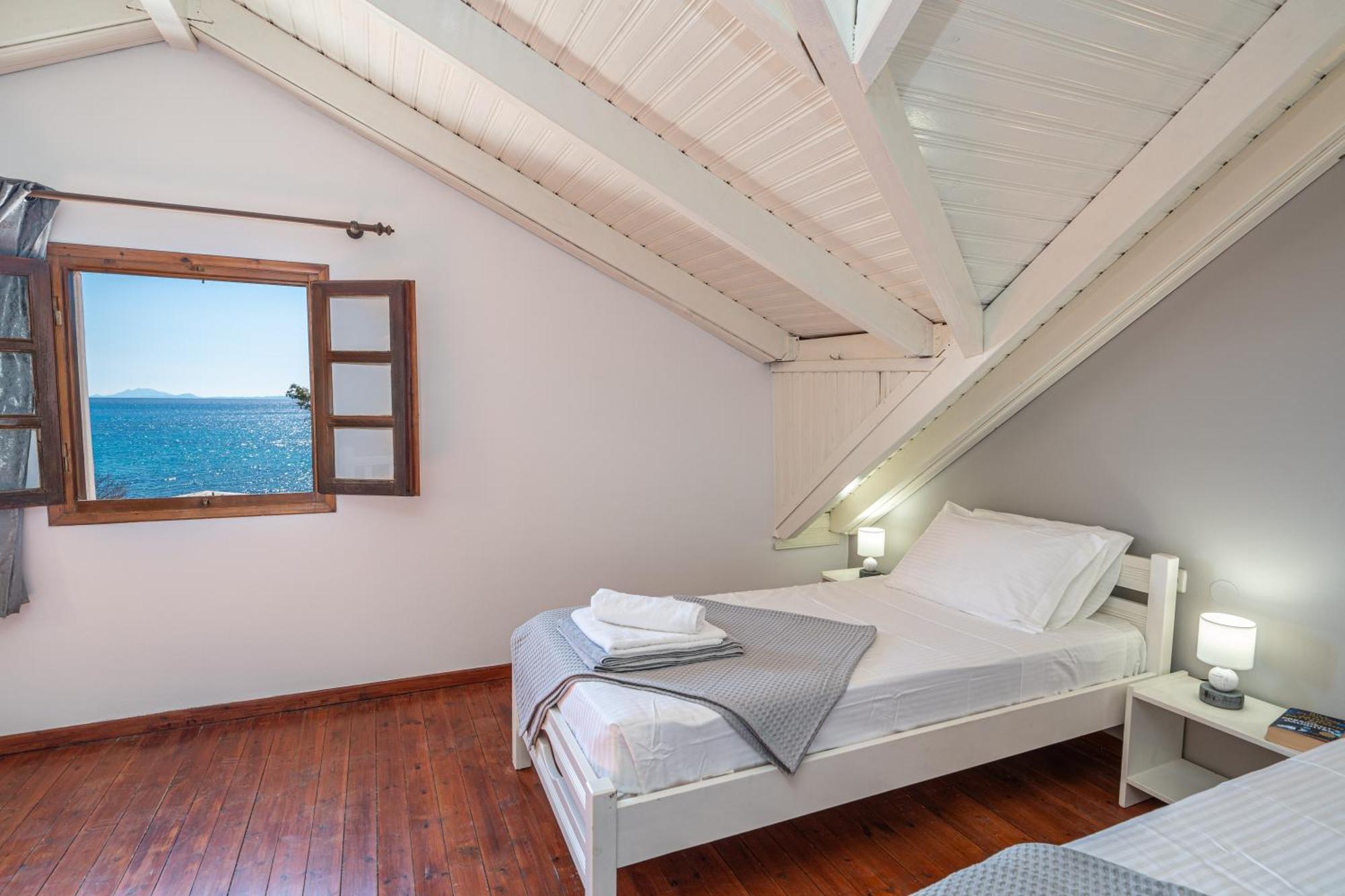 Southbank Seafront Apartments กาเตลิออส ภายนอก รูปภาพ
