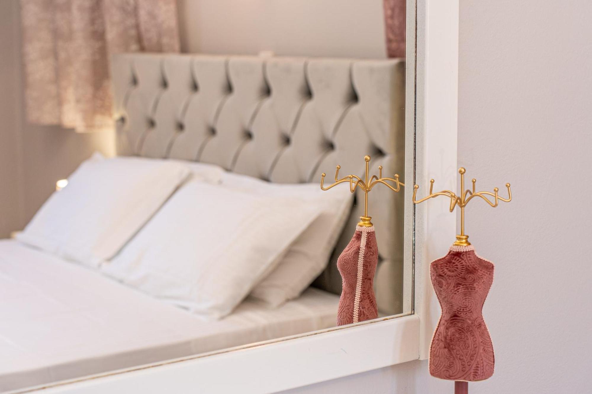Southbank Seafront Apartments กาเตลิออส ภายนอก รูปภาพ